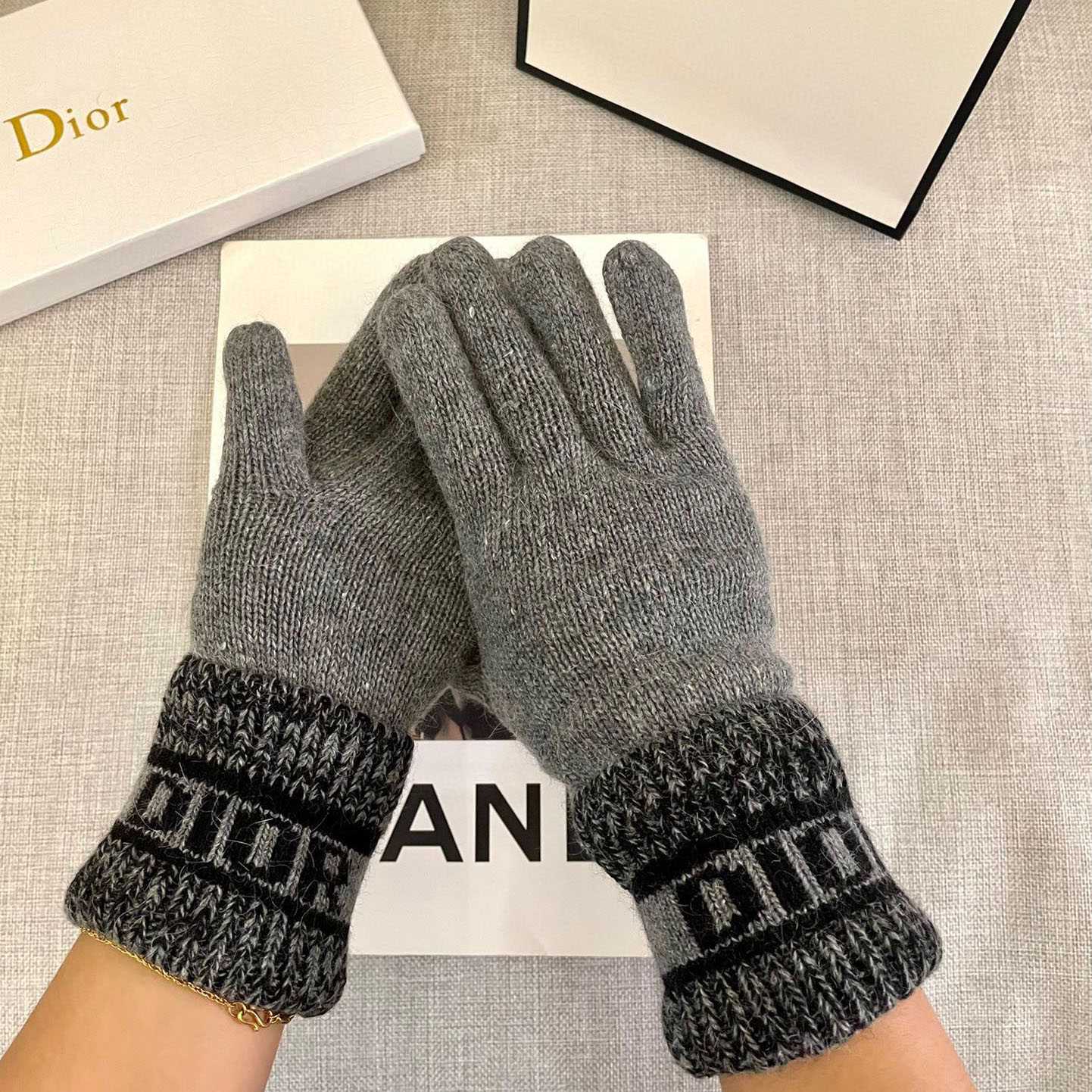 Dior Gloves  - DopestKickz