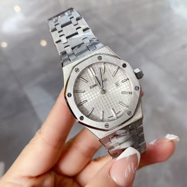 Audemars Piguet Watch      - DopestKickz