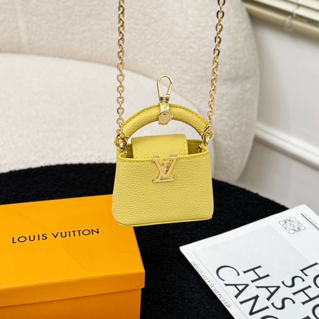 Louis Vuitton Micro Bag Capucines - DopestKickz