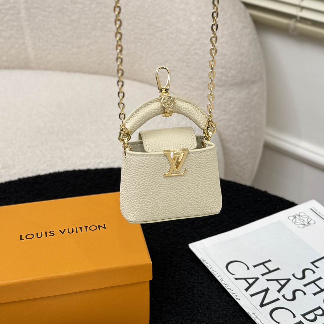 Louis Vuitton Micro Bag Capucines - DopestKickz