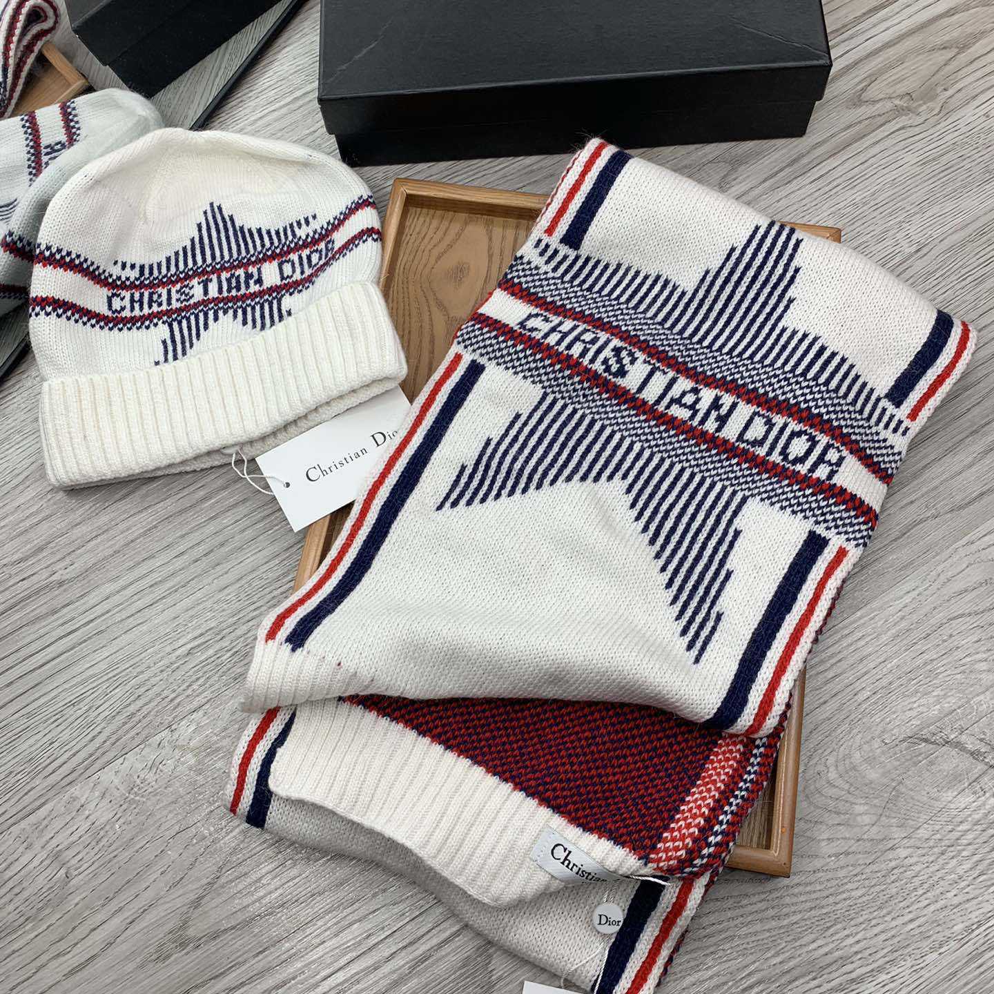 Dior Beanie And Scarf - DopestKickz