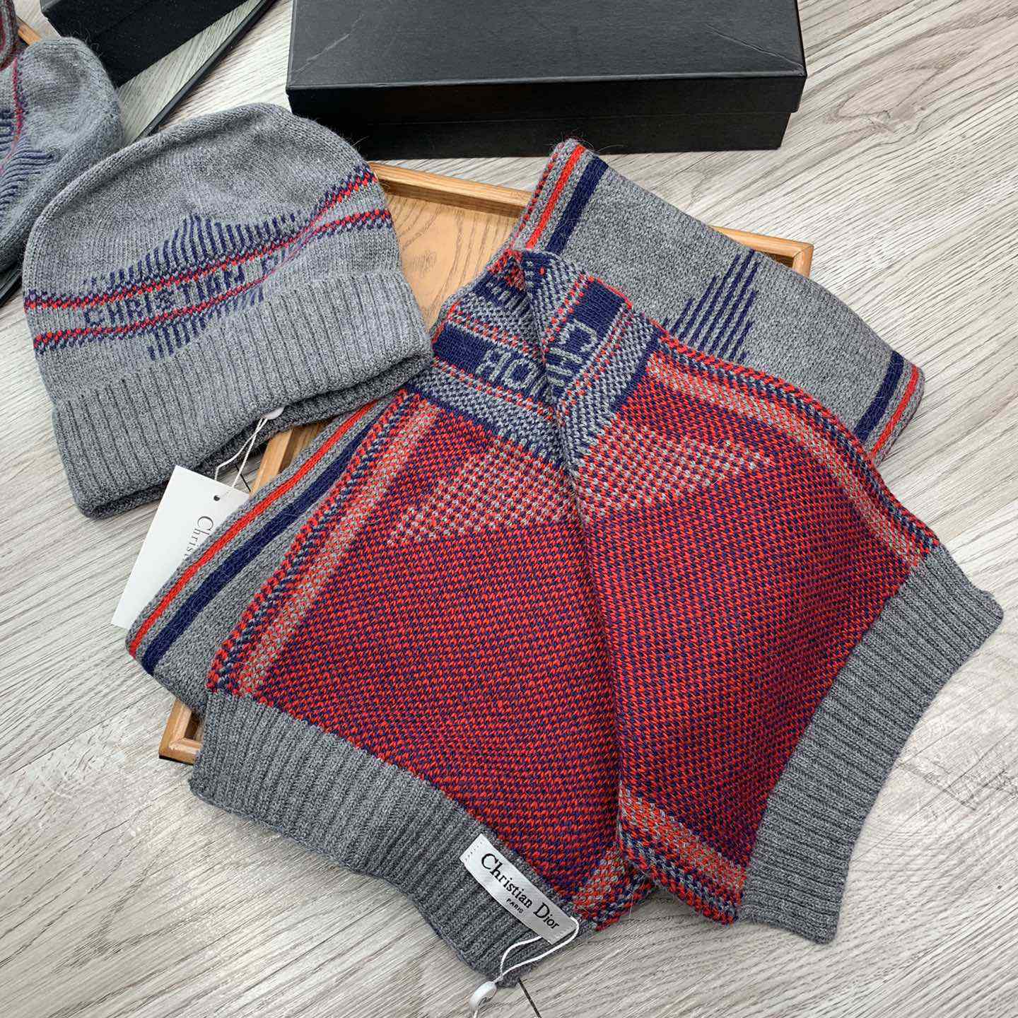 Dior Beanie And Scarf - DopestKickz