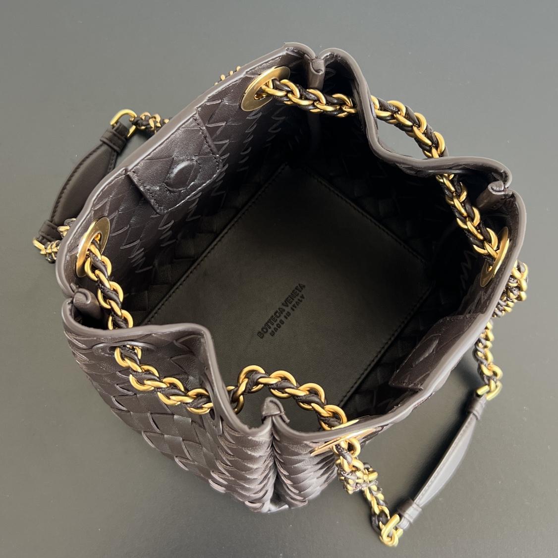 Bottega Veneta Small Parachute Chain   - DopestKickz