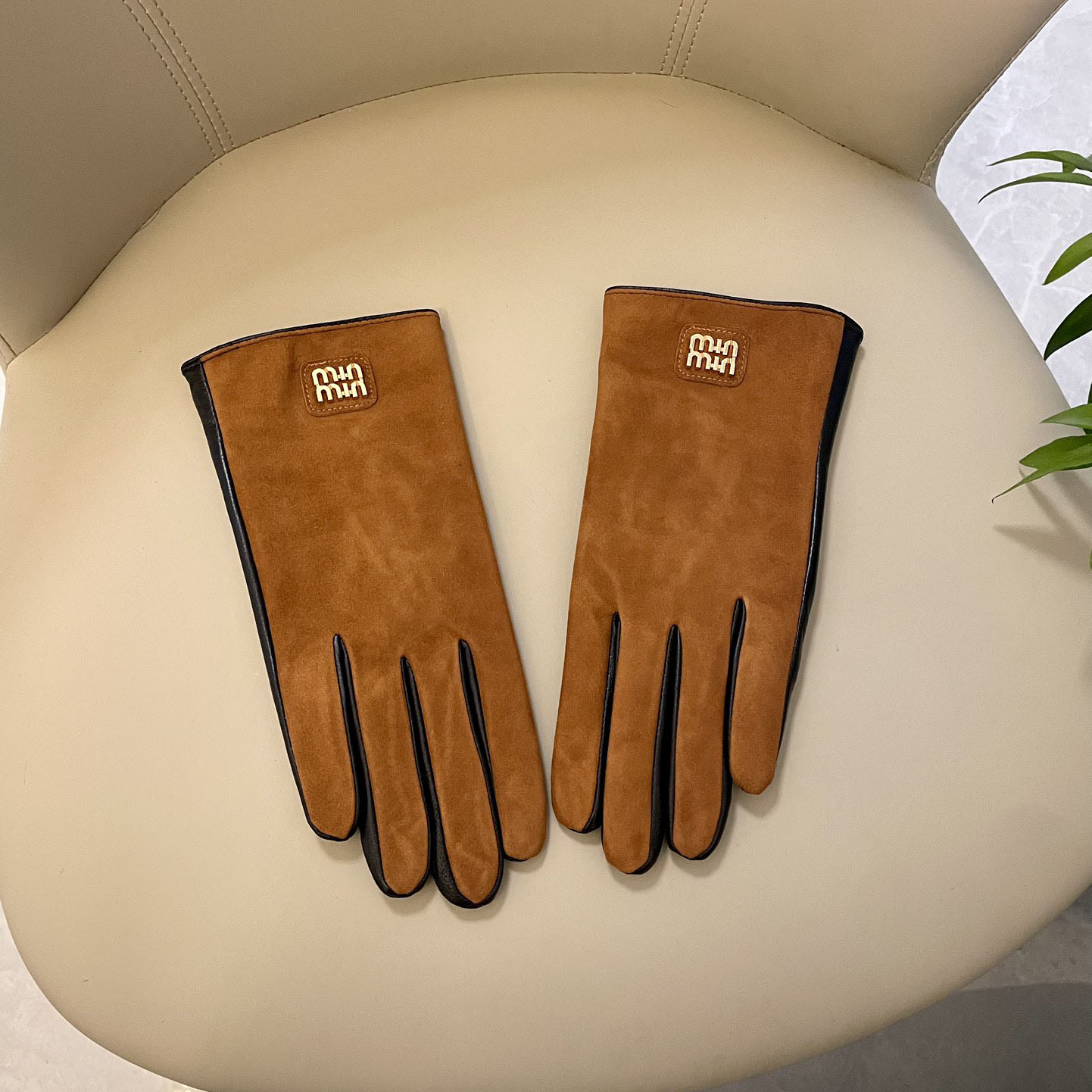 Miu Miu Gloves  - DopestKickz