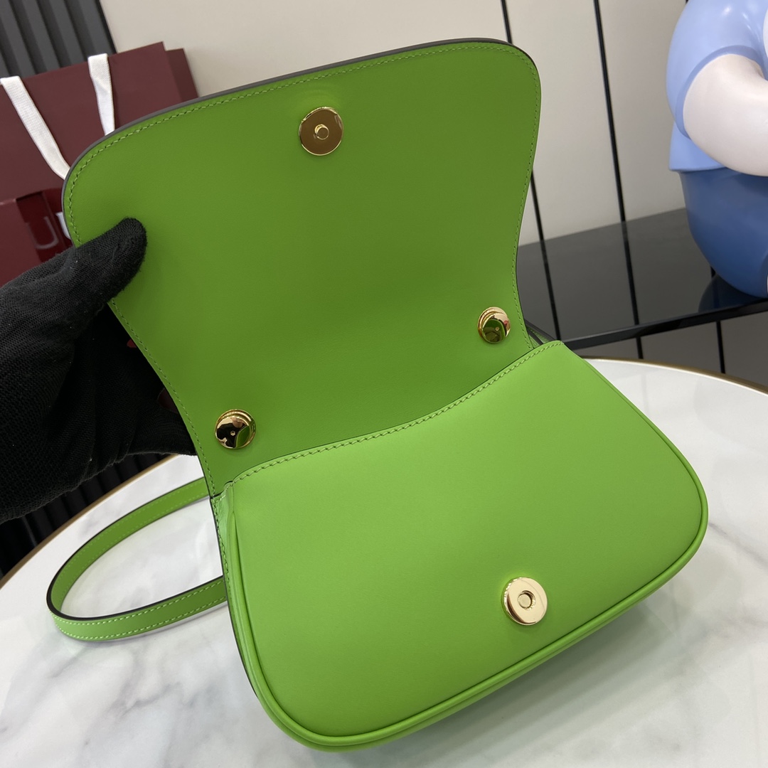 Gucci Blondie Small Top Handle Bag - DopestKickz