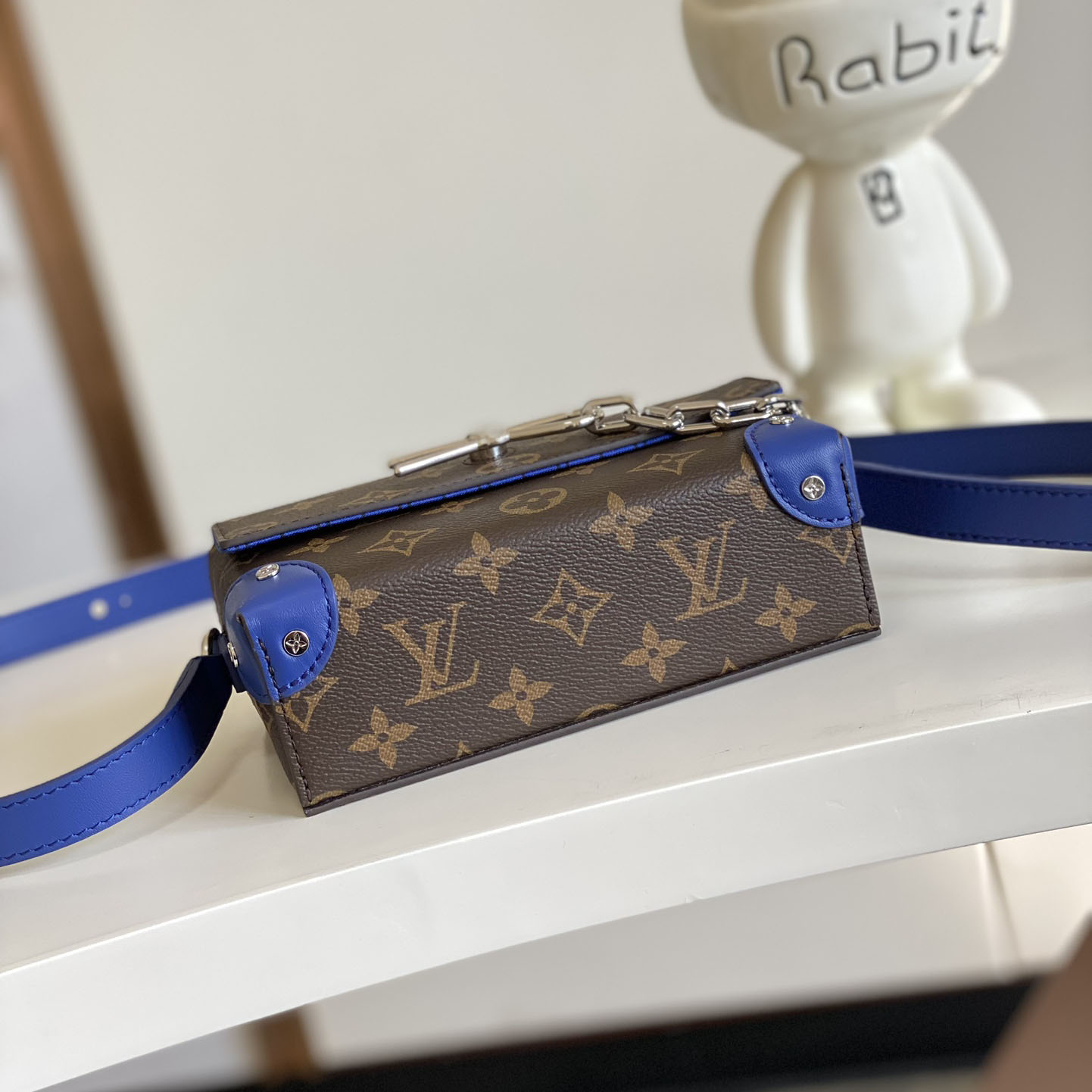 Louis Vuitton Steamer Wearable Wallet  M12810 - DopestKickz