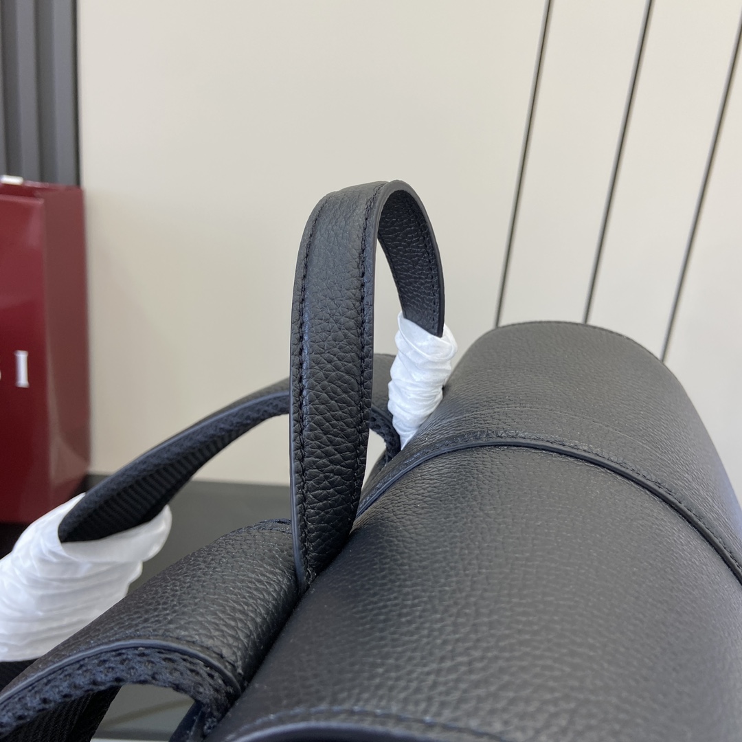 Gucci Large Backpack With Web - DopestKickz