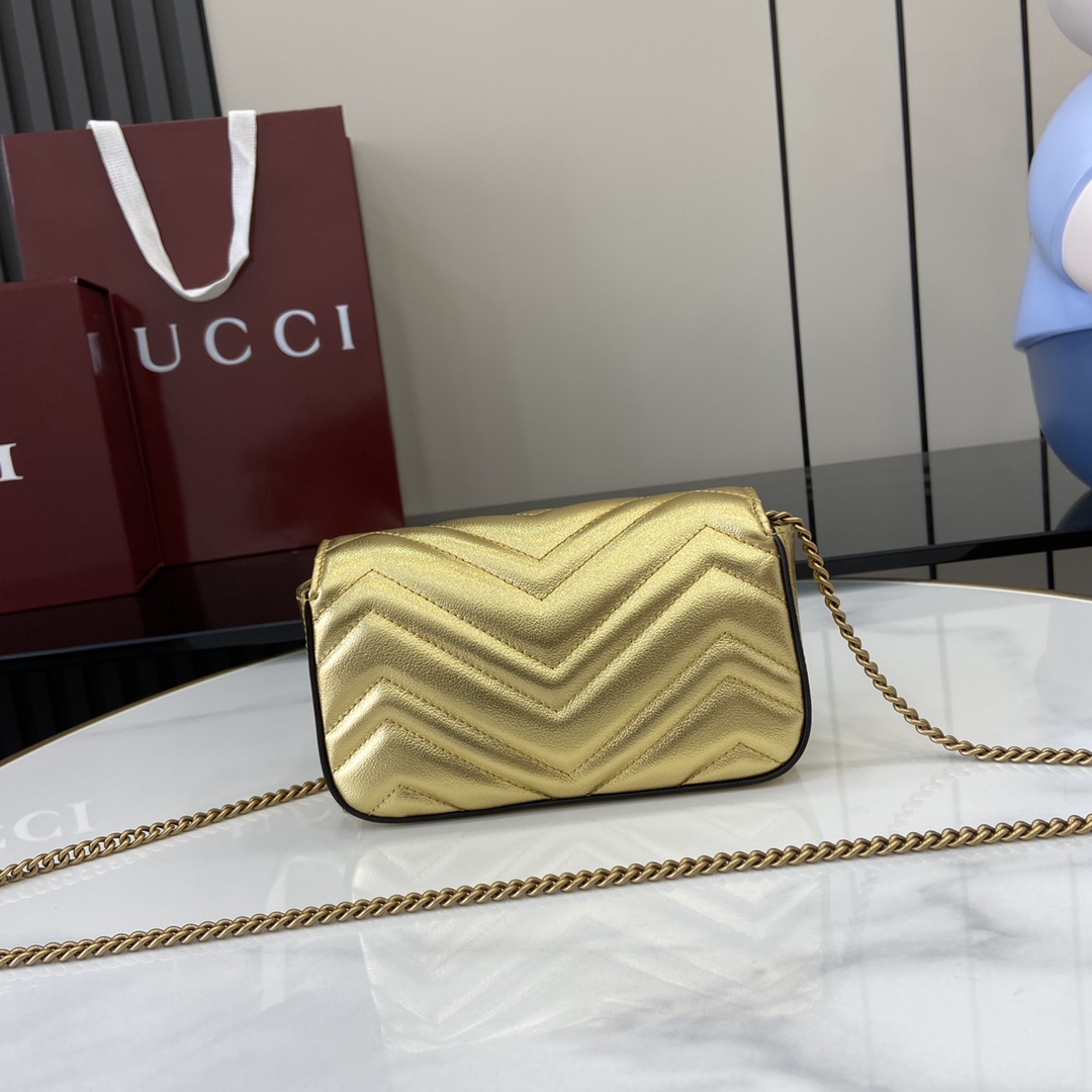 Gucci GG Marmont Super Mini Bag - DopestKickz