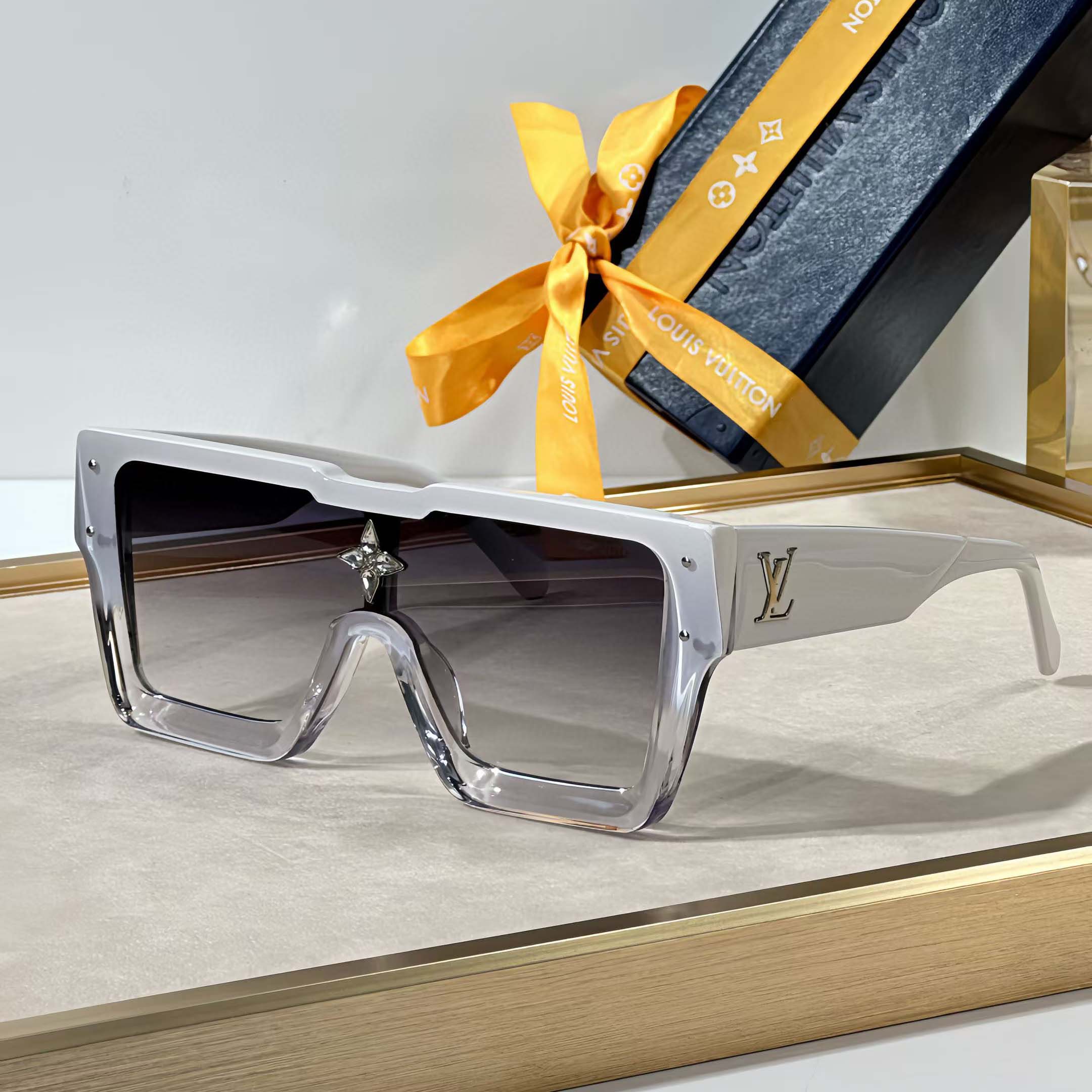 Louis Vuitton Sunglasses   - DopestKickz