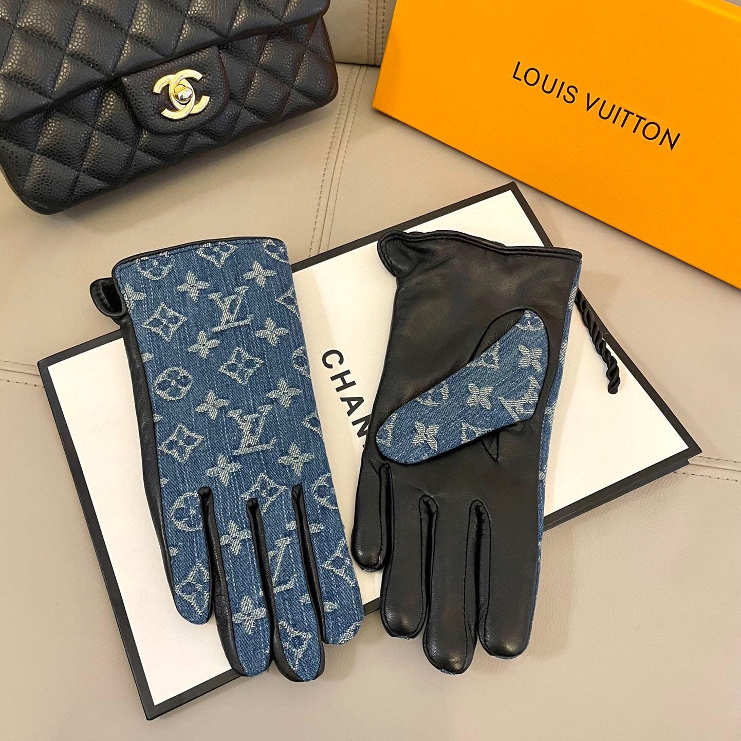 Louis Vuitton Gloves  - DopestKickz