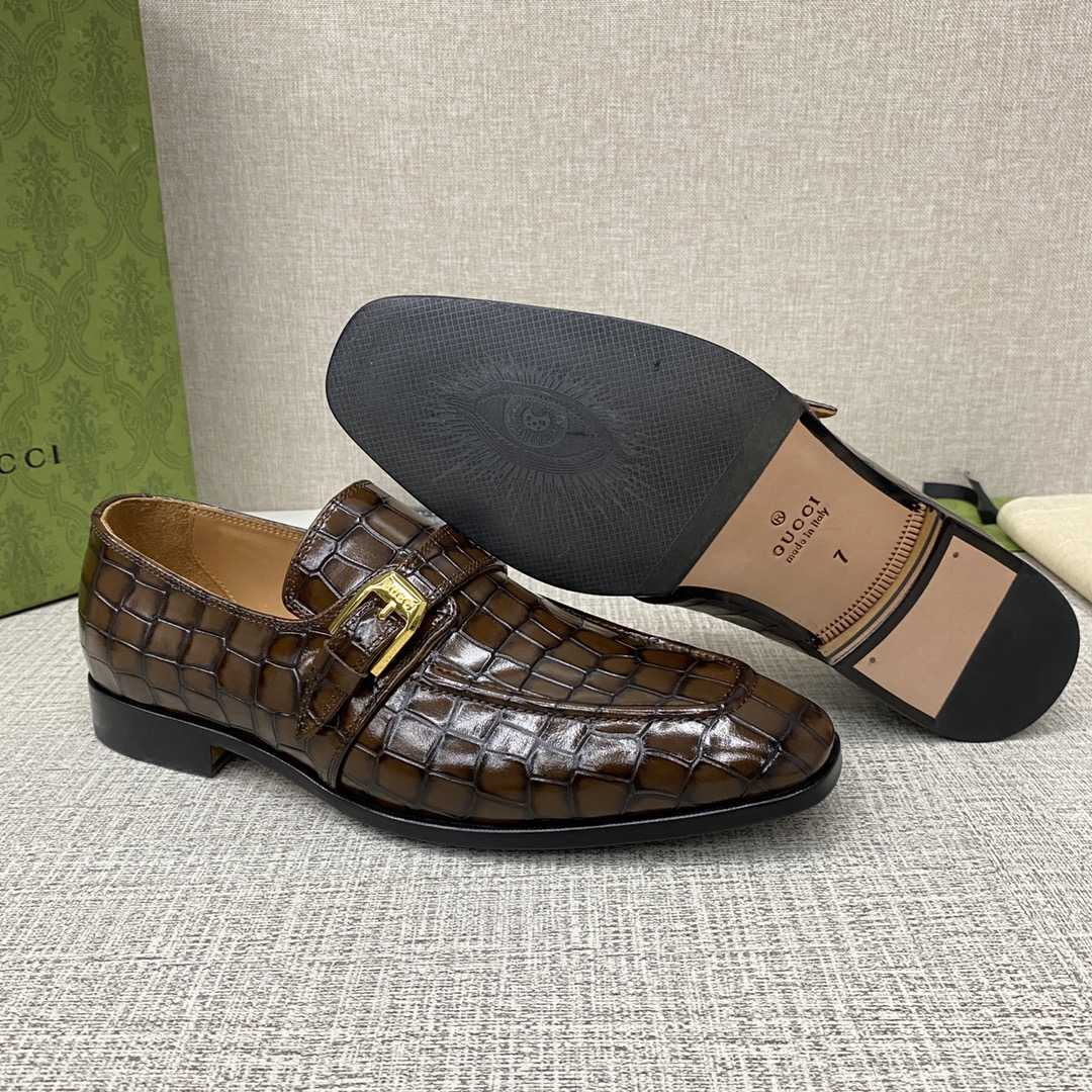 Gucci Men's Loafer - DopestKickz
