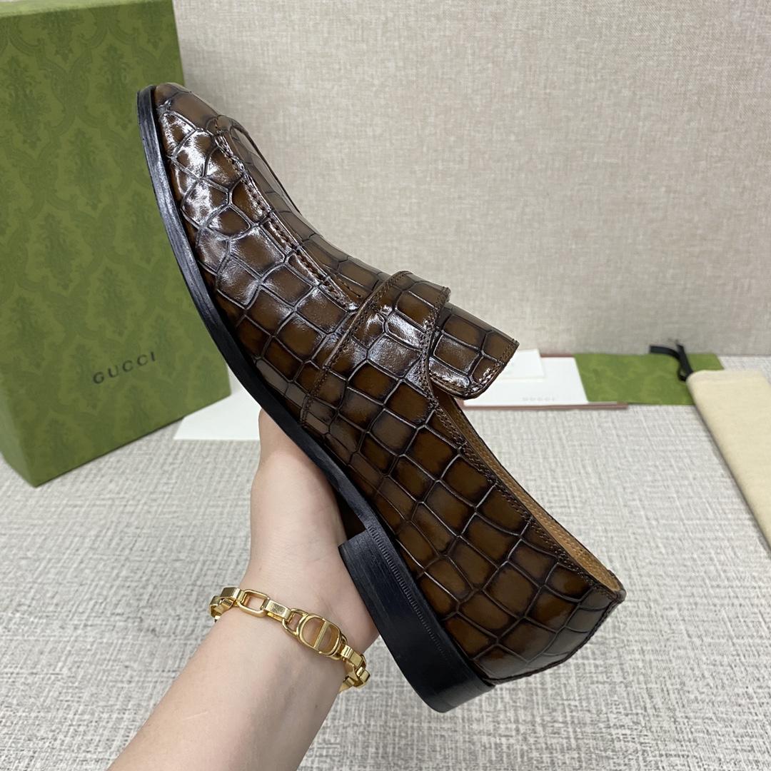 Gucci Men's Loafer - DopestKickz