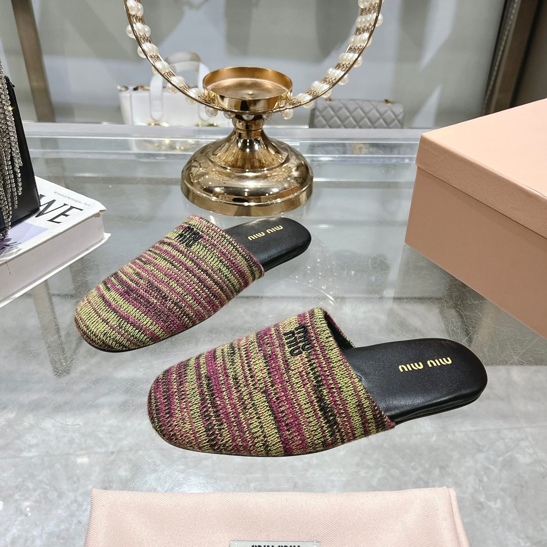 Miu Miu Wool slippers - DopestKickz