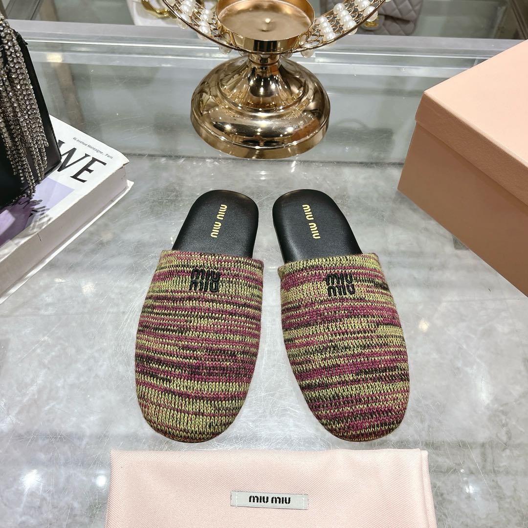 Miu Miu Wool slippers - DopestKickz