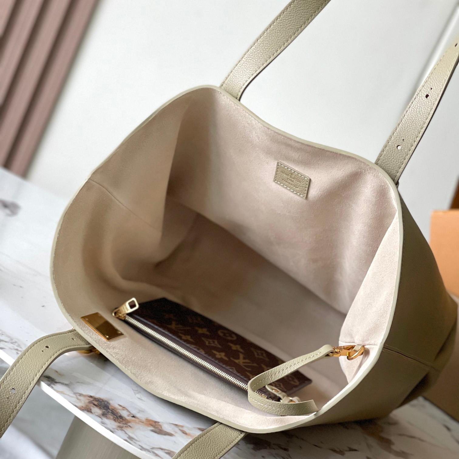 Louis Vuitton Low Key Cabas MM  M25343 - DopestKickz