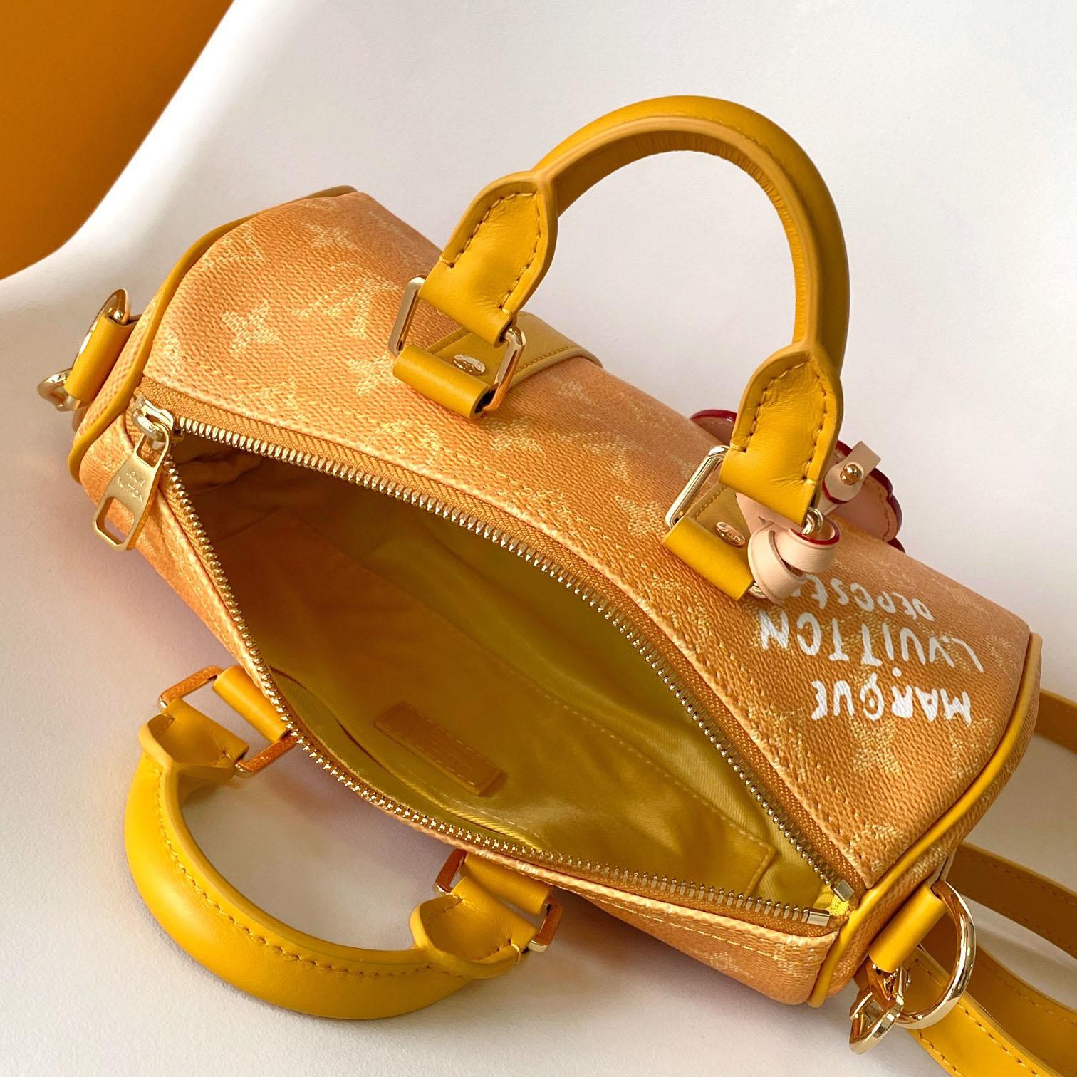 Louis Vuitton Keepall Bandoulière 25  M13166 - DopestKickz