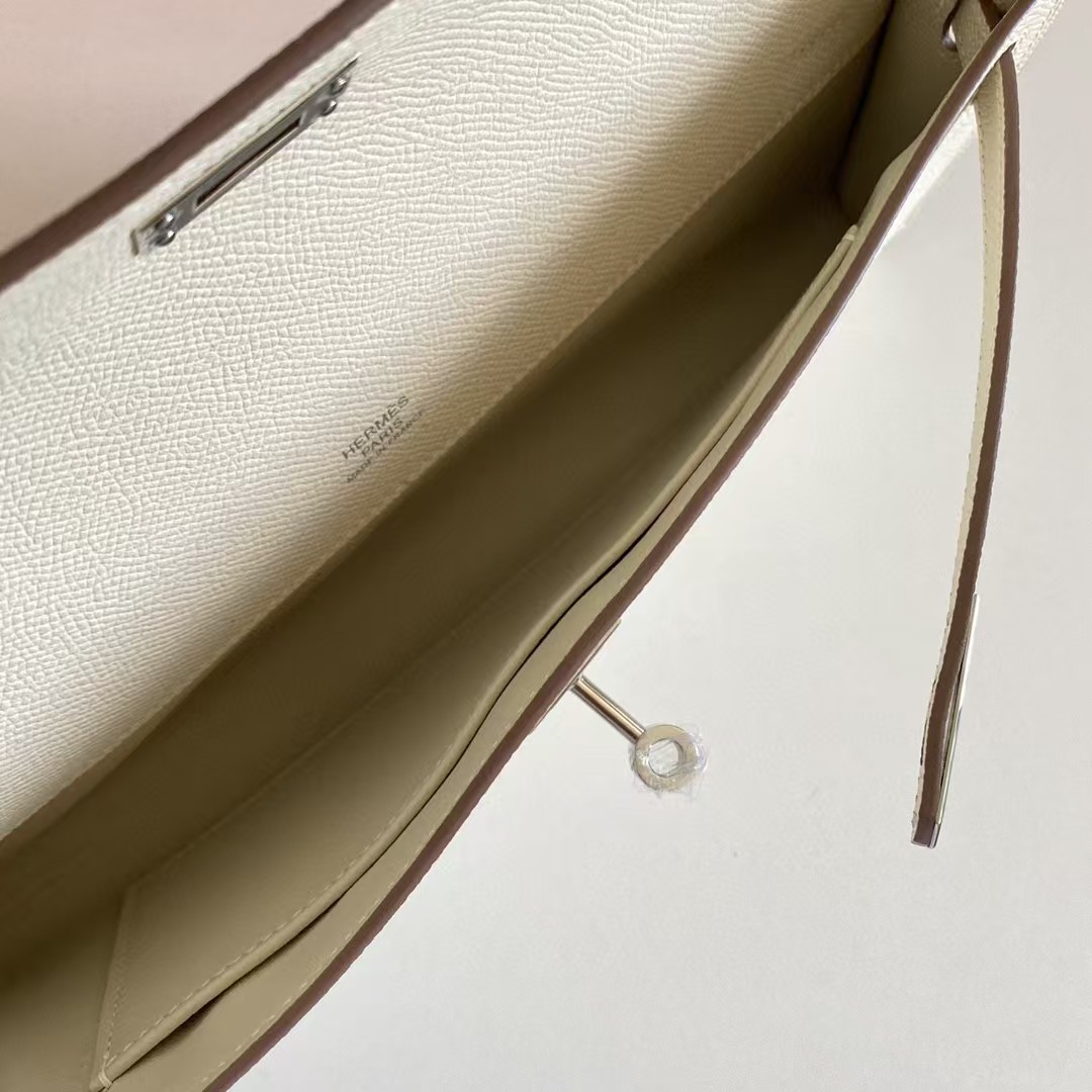 Hermes Women’s Genuine Leather Top Handle Lock Closure Clutch Bag   31cm - DopestKickz