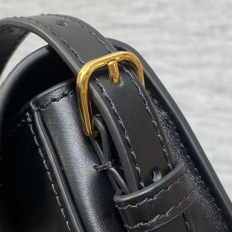 Dior Bobby Bag (17.5*3.5*11cm) - DopestKickz