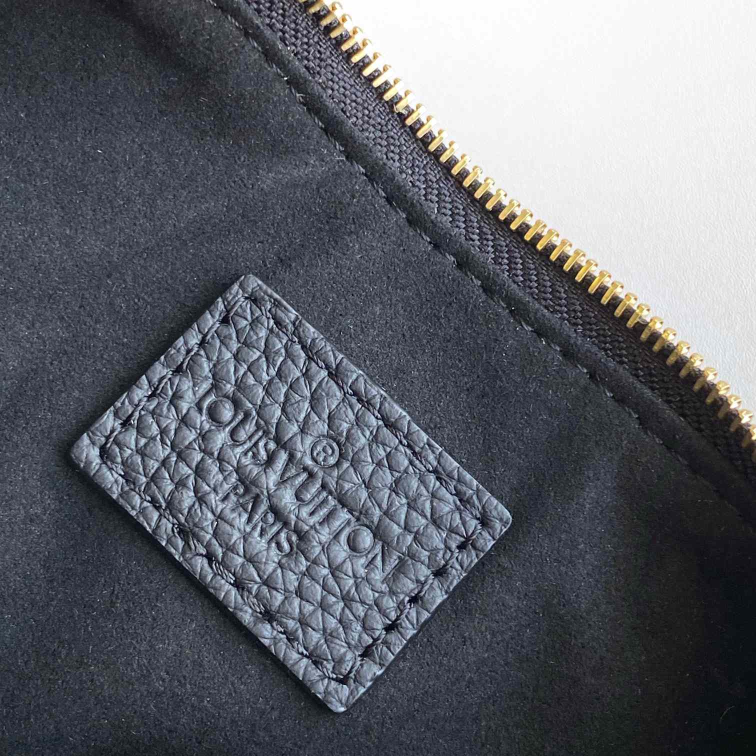 Louis Vuitton Liv Pochette  M83301 - DopestKickz