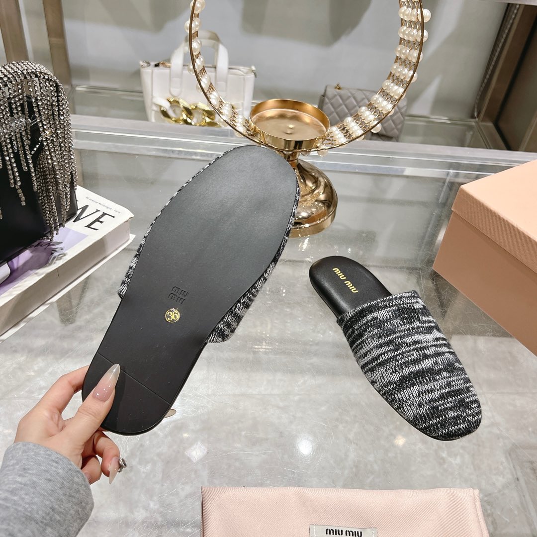 Miu Miu Wool slippers - DopestKickz
