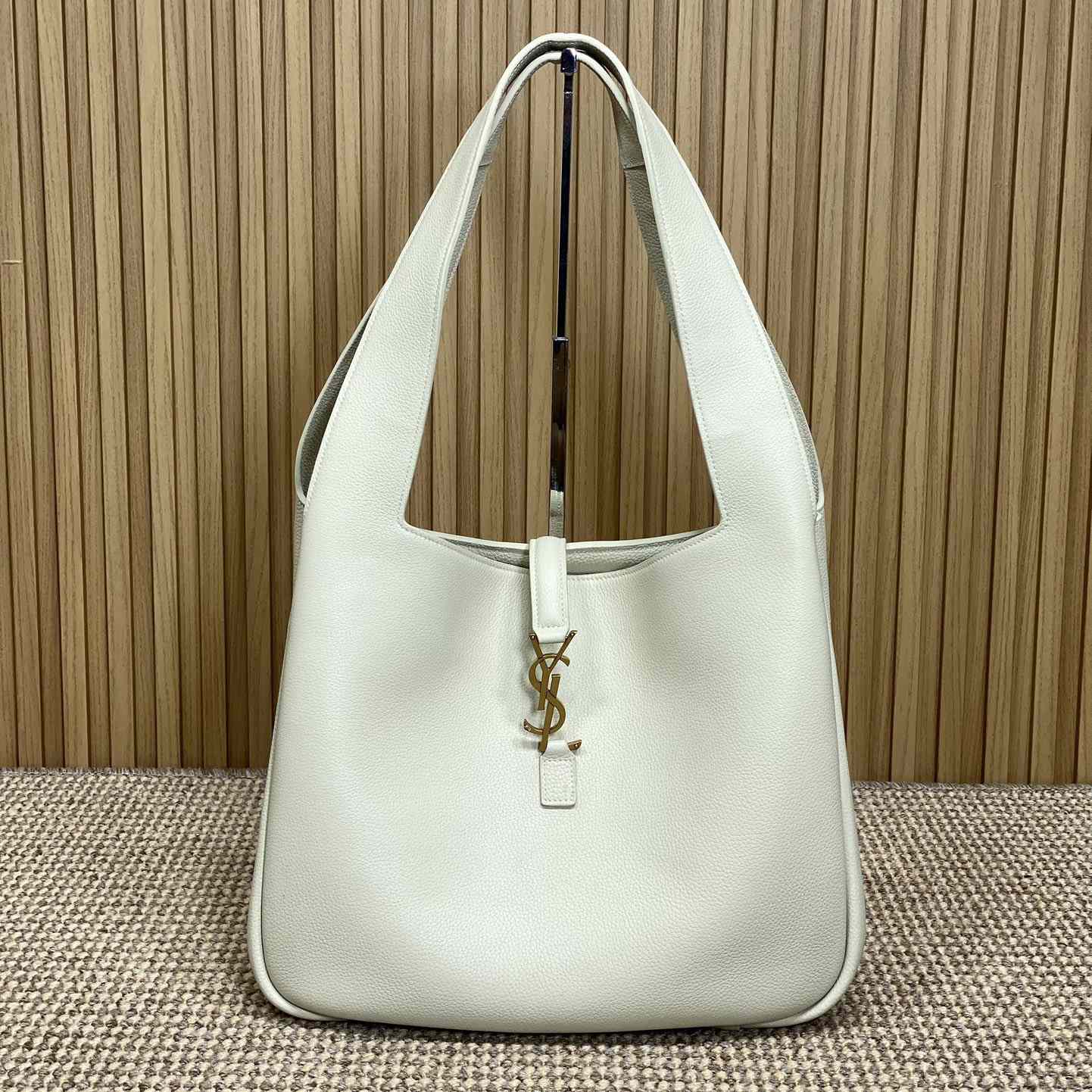 Saint Laurent Le 5 À 7 Bea In Grained Leather - DopestKickz