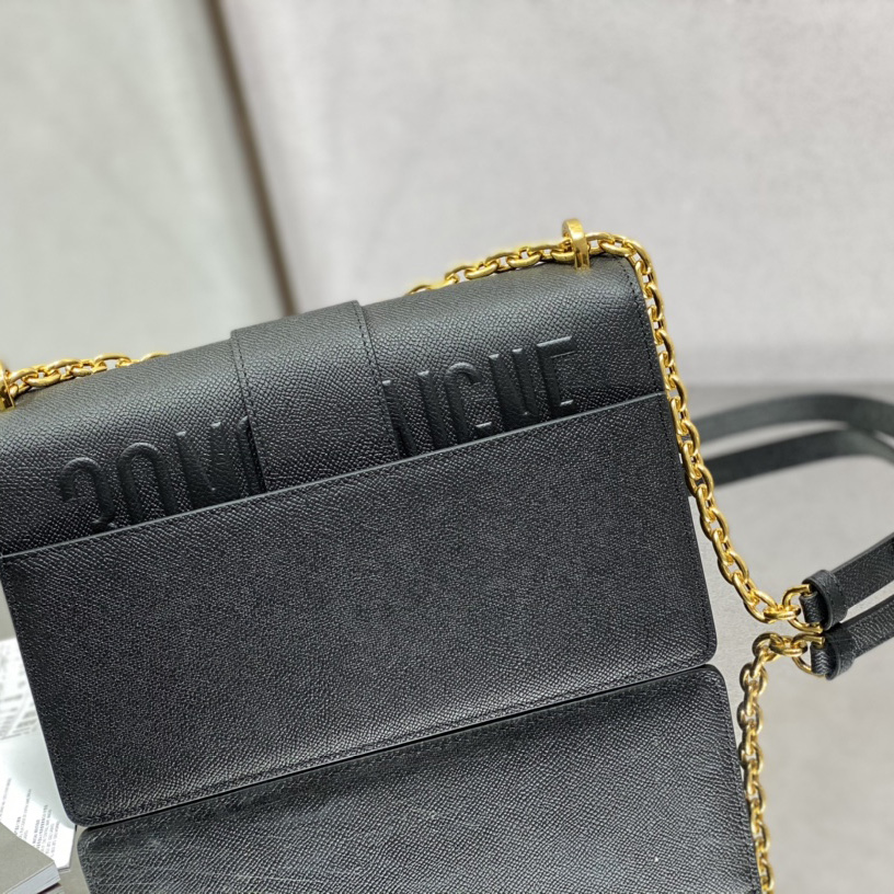 Dior Montaigne Bag With Chain  (25*7*15cm) - DopestKickz