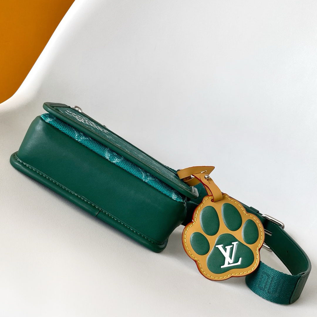 Louis Vuitton Bosphore Wearable Wallet   M12637 - DopestKickz