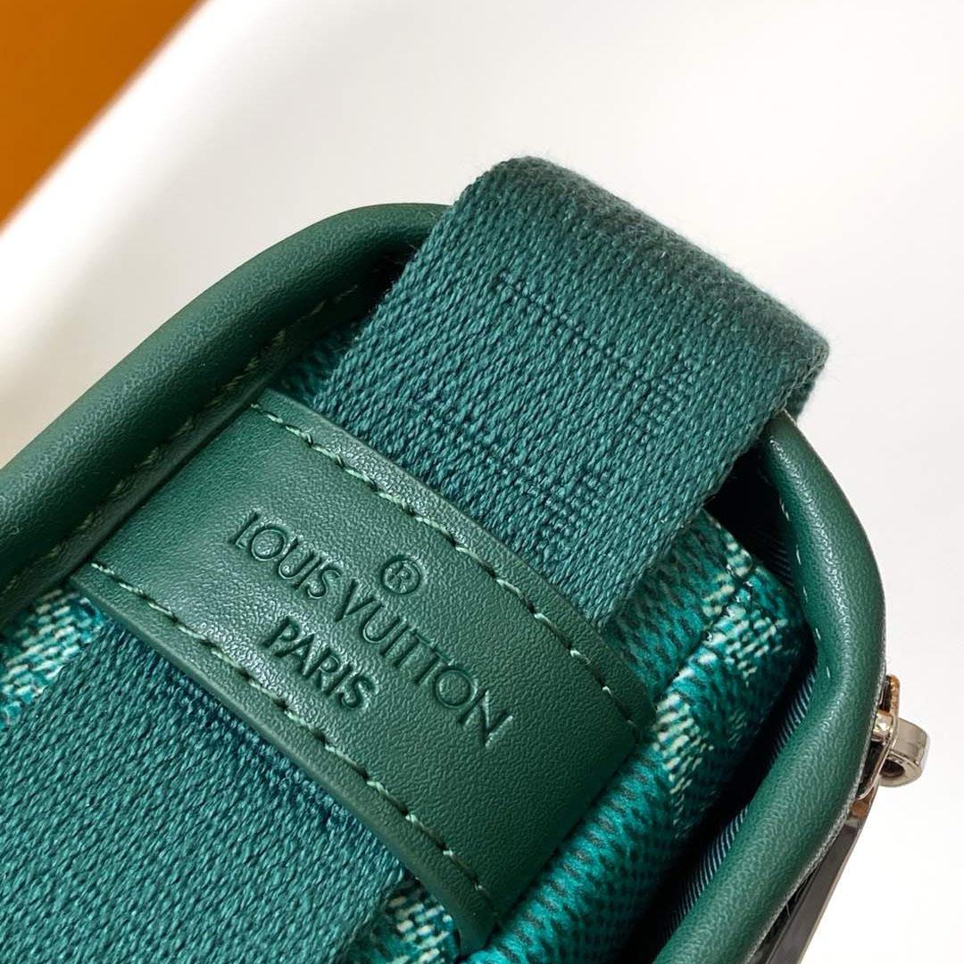 Louis Vuitton Bosphore Wearable Wallet   M12637 - DopestKickz