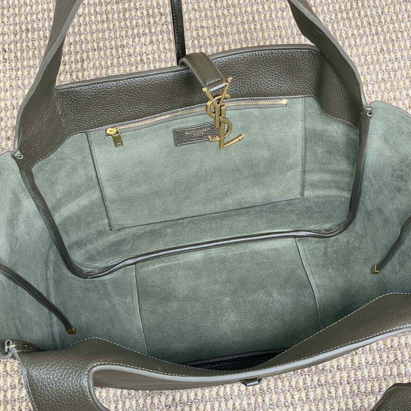 Saint Laurent Le 5 À 7 Bea In Grained Leather - DopestKickz