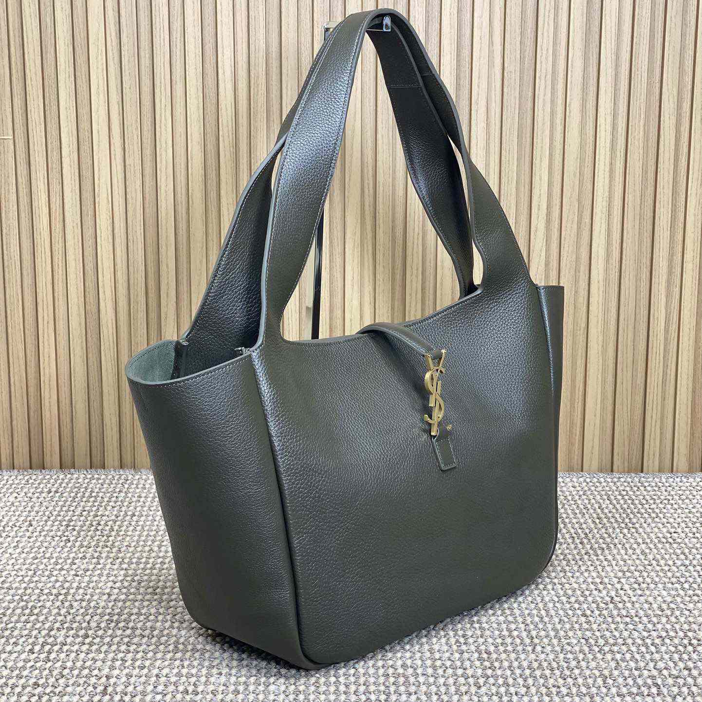 Saint Laurent Le 5 À 7 Bea In Grained Leather - DopestKickz