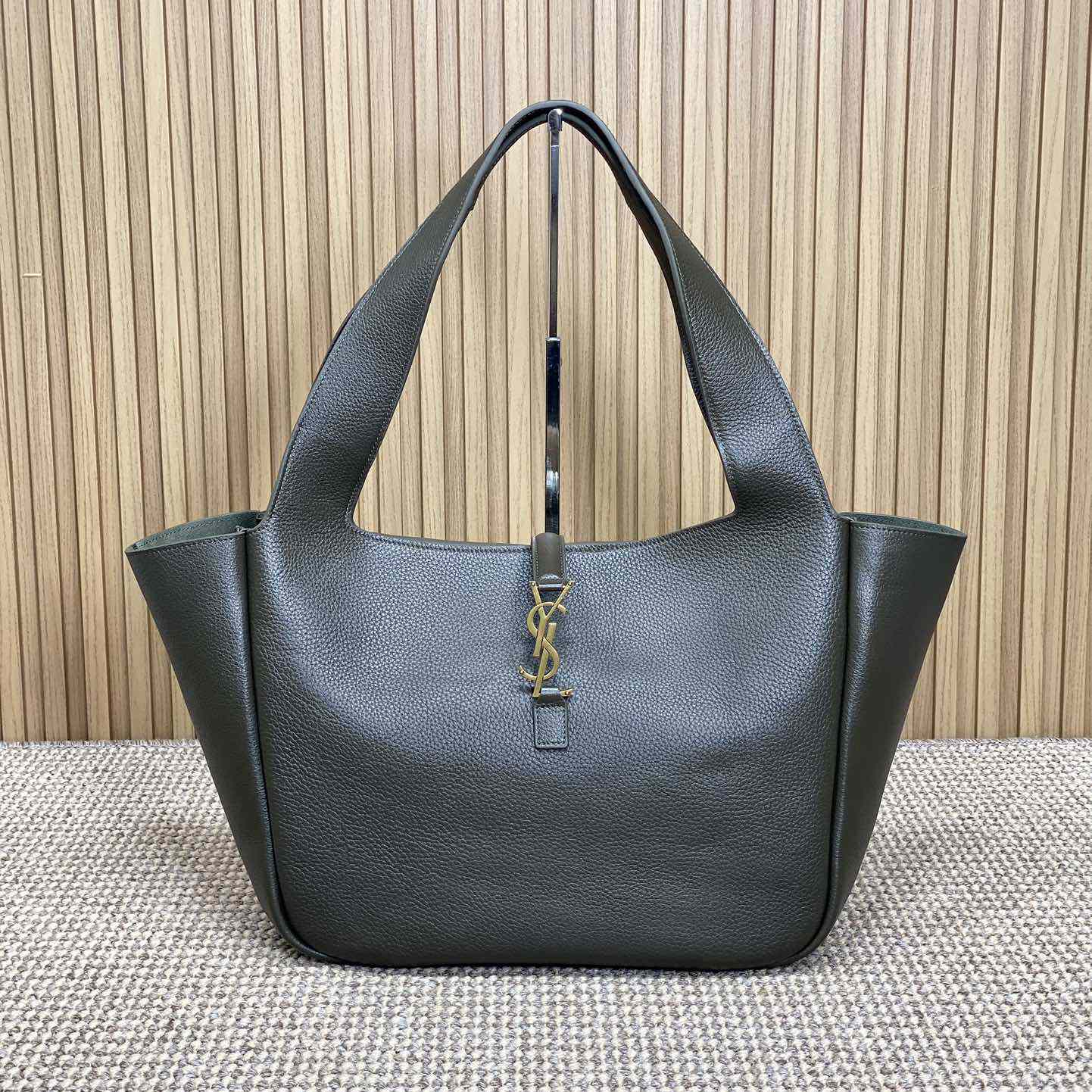 Saint Laurent Le 5 À 7 Bea In Grained Leather - DopestKickz