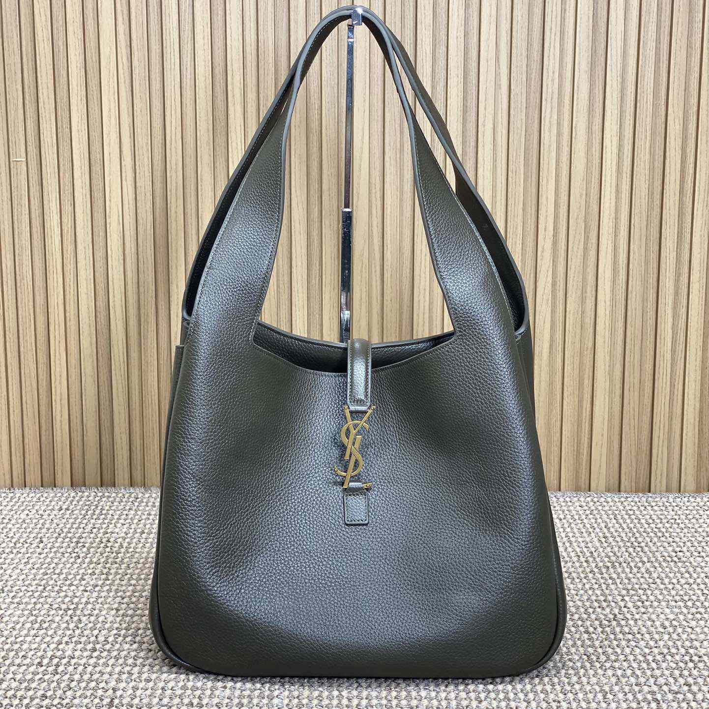 Saint Laurent Le 5 À 7 Bea In Grained Leather - DopestKickz