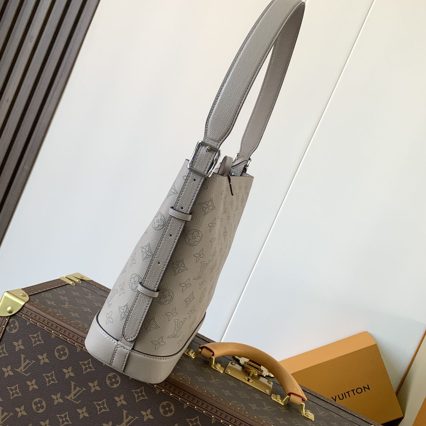 Louis Vuitton Flore  M12140 - DopestKickz