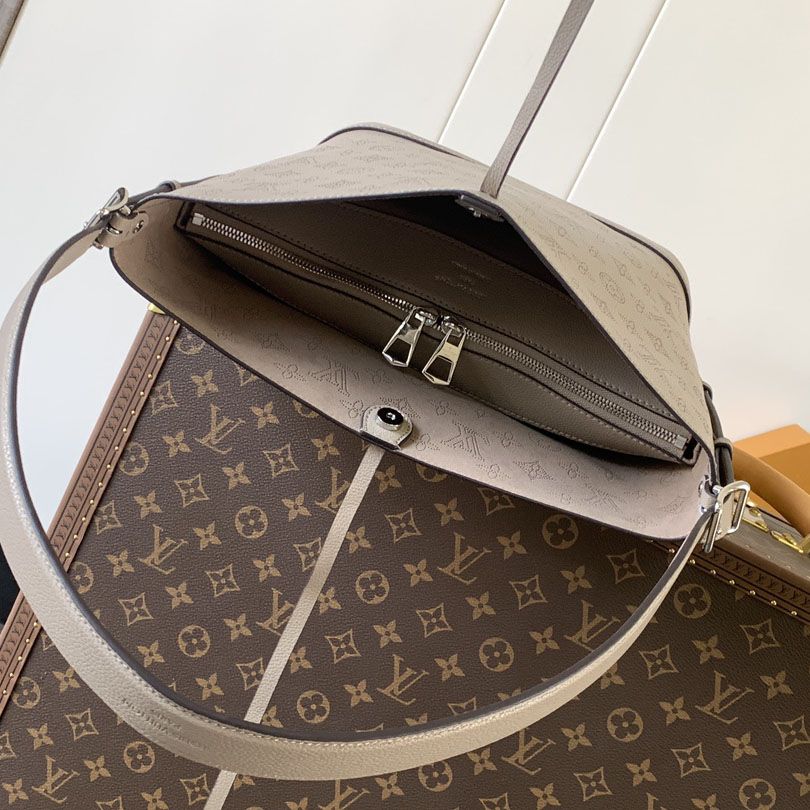 Louis Vuitton Flore  M12140 - DopestKickz