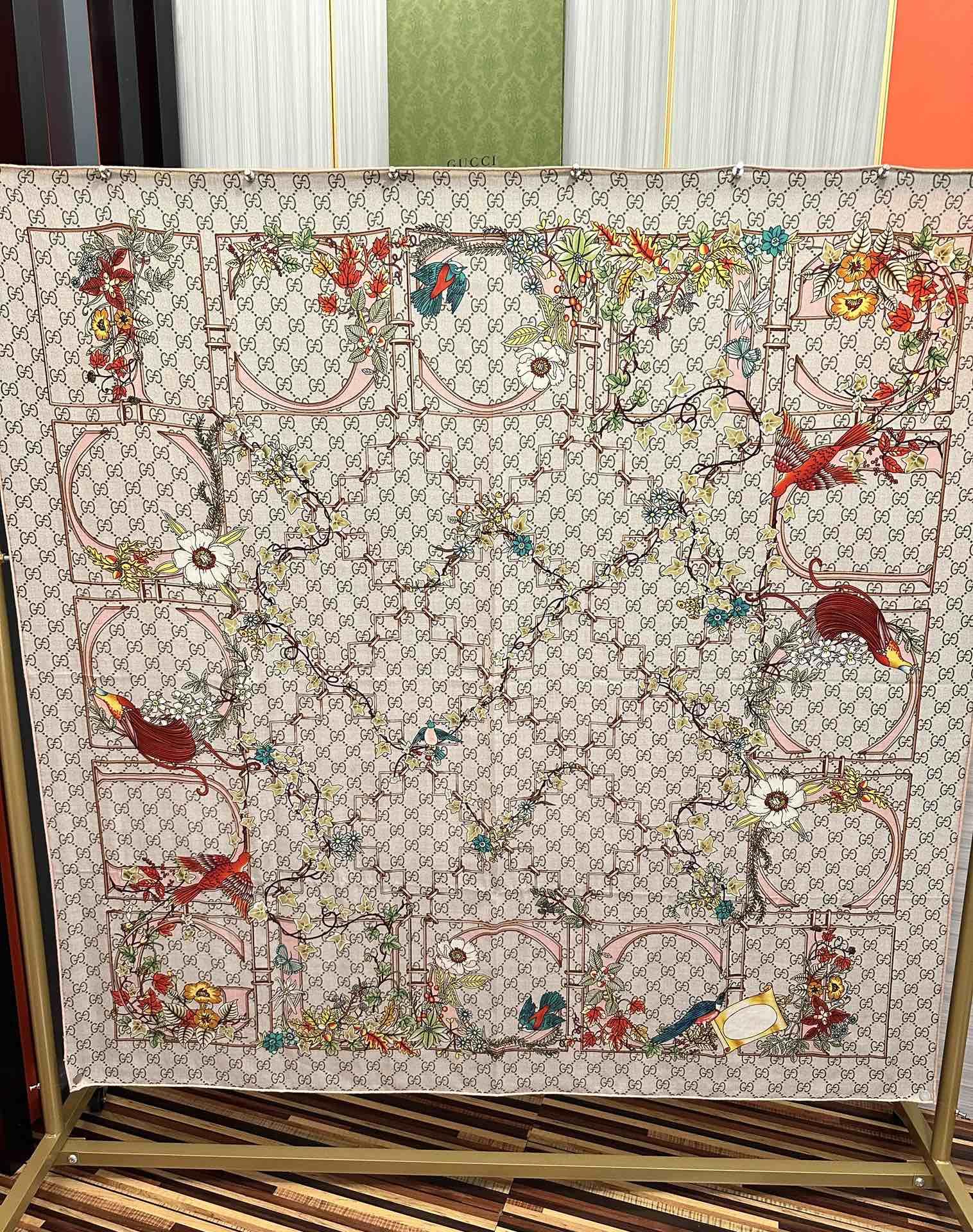 Gucci Scarf    140x140cm - DopestKickz