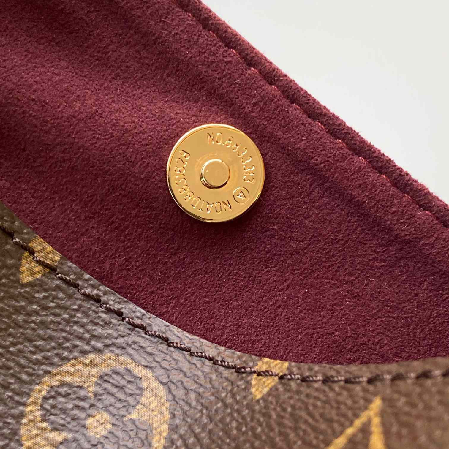 Louis Vuitton All In BB   M12925 - DopestKickz