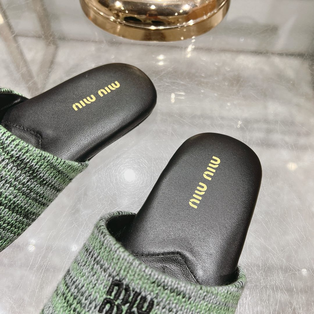 Miu Miu Wool slippers - DopestKickz