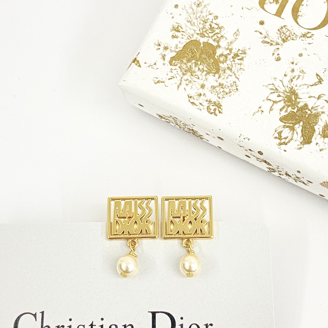 Dior Earrings - DopestKickz