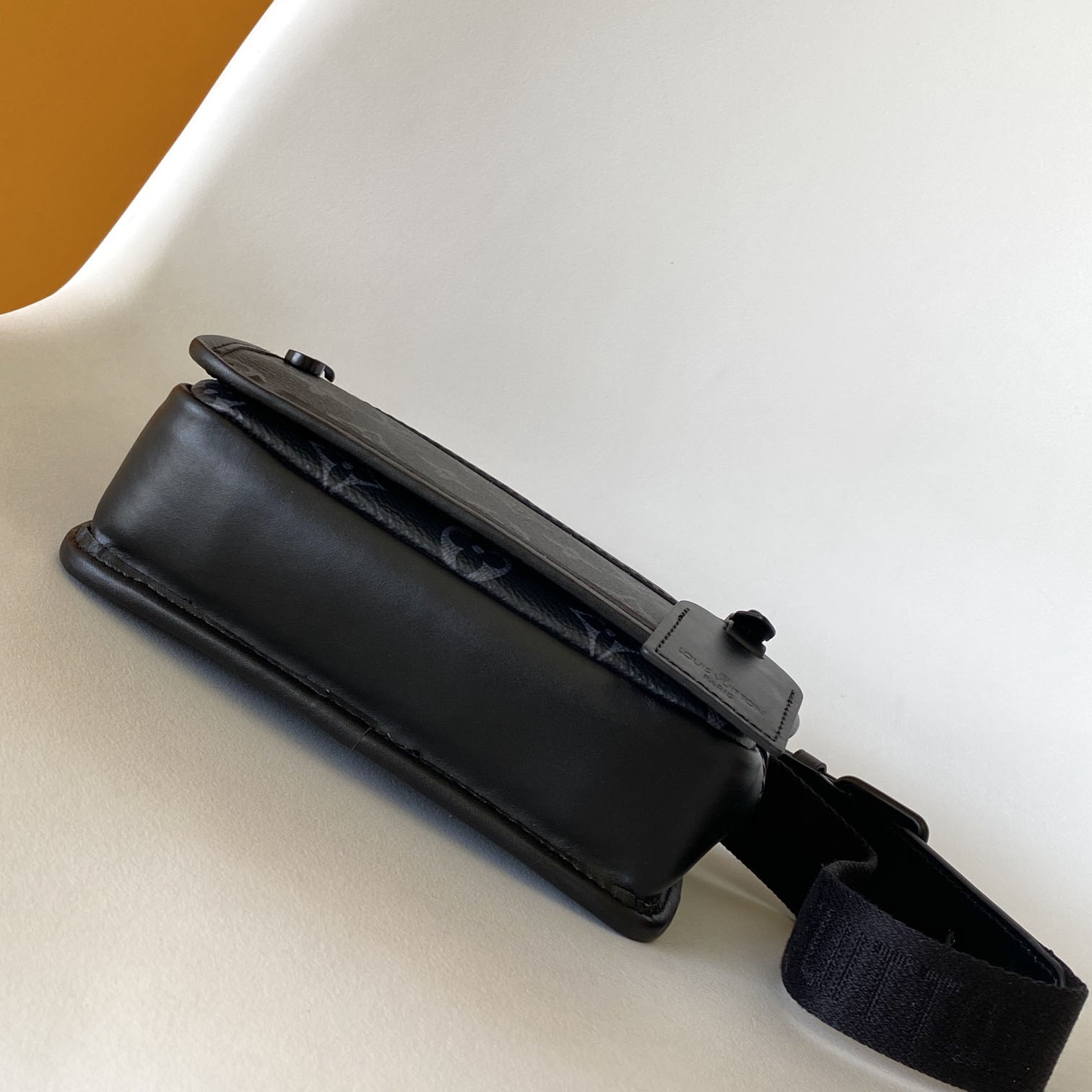 Louis Vuitton Bosphore Wearable Wallet   M12599 - DopestKickz