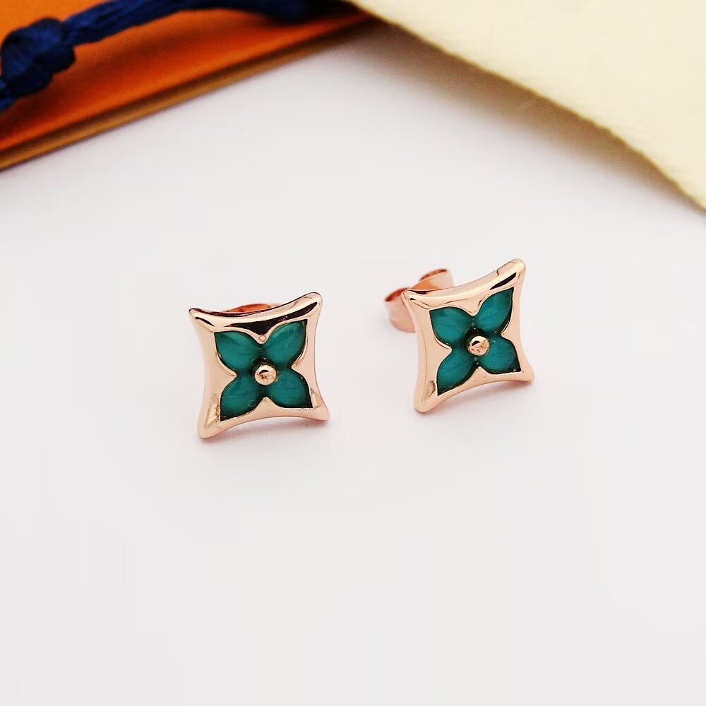 Louis Vuitton Earrings - DopestKickz