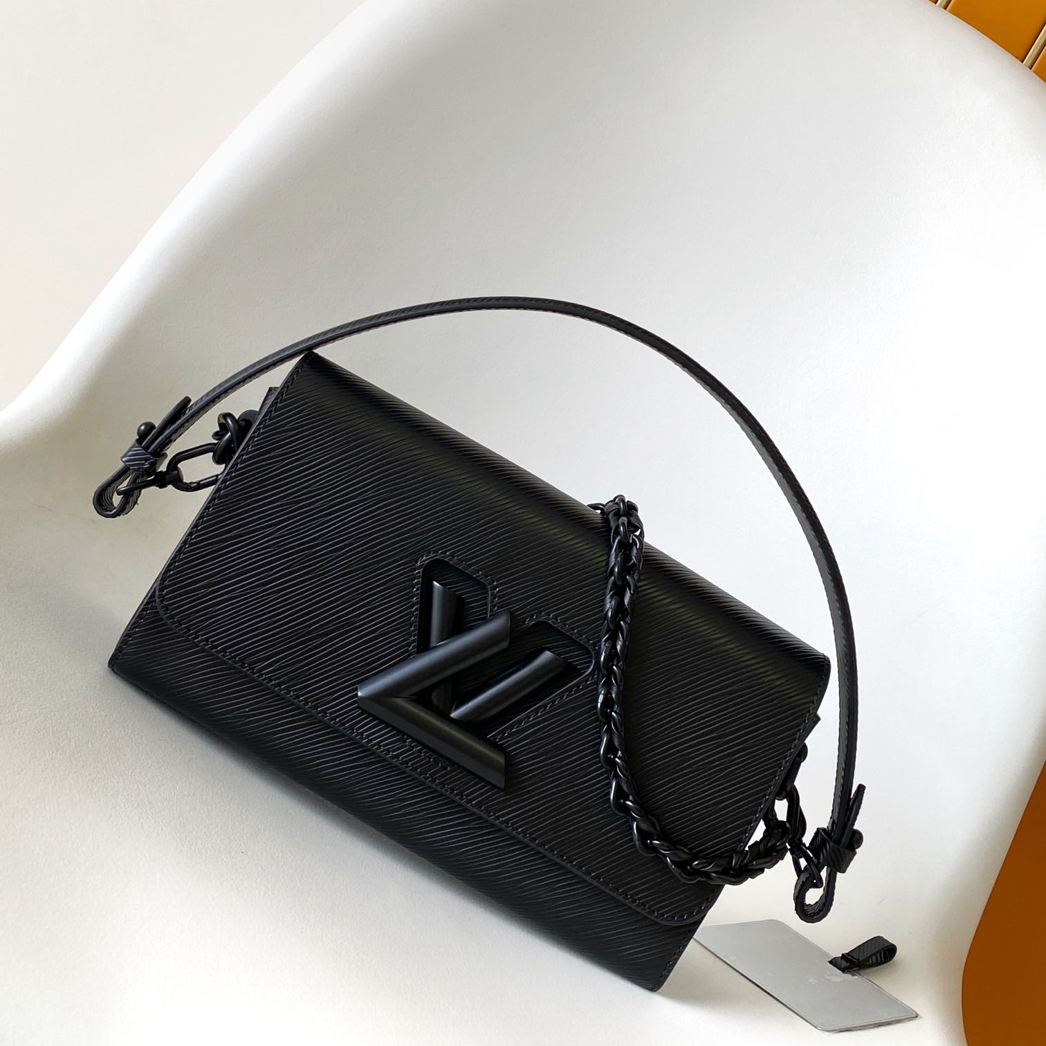 Louis Vuitton Twist West  M25336 - DopestKickz