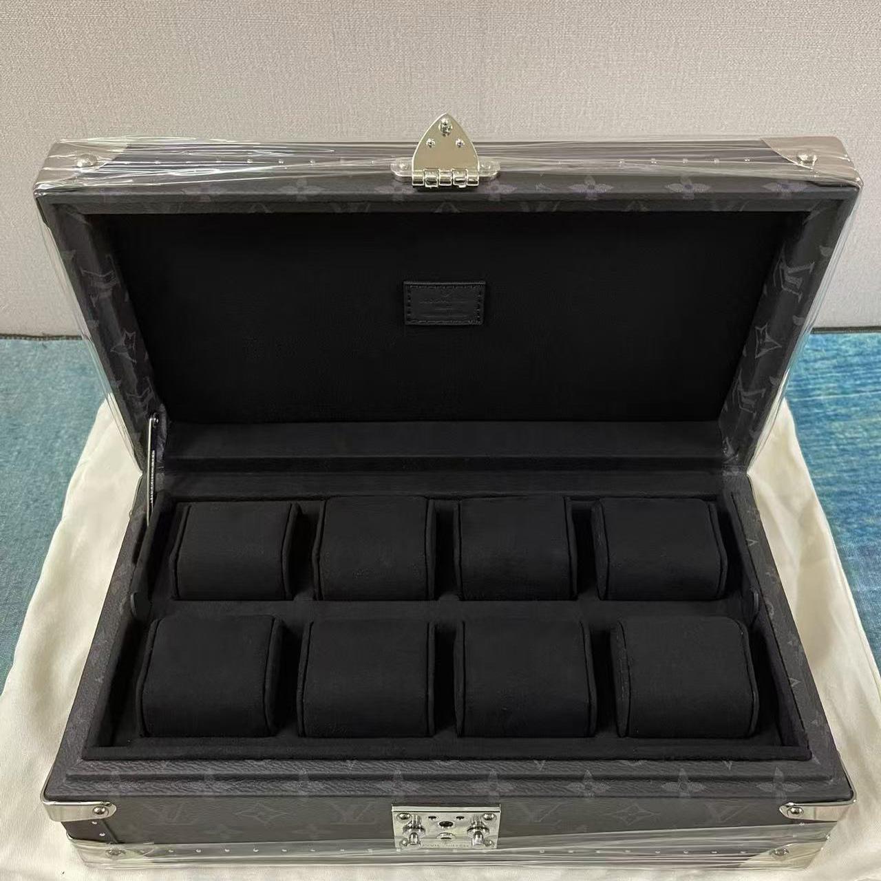 Louis Vuitton 8 Slot Watch Case     34-18-11cm - DopestKickz