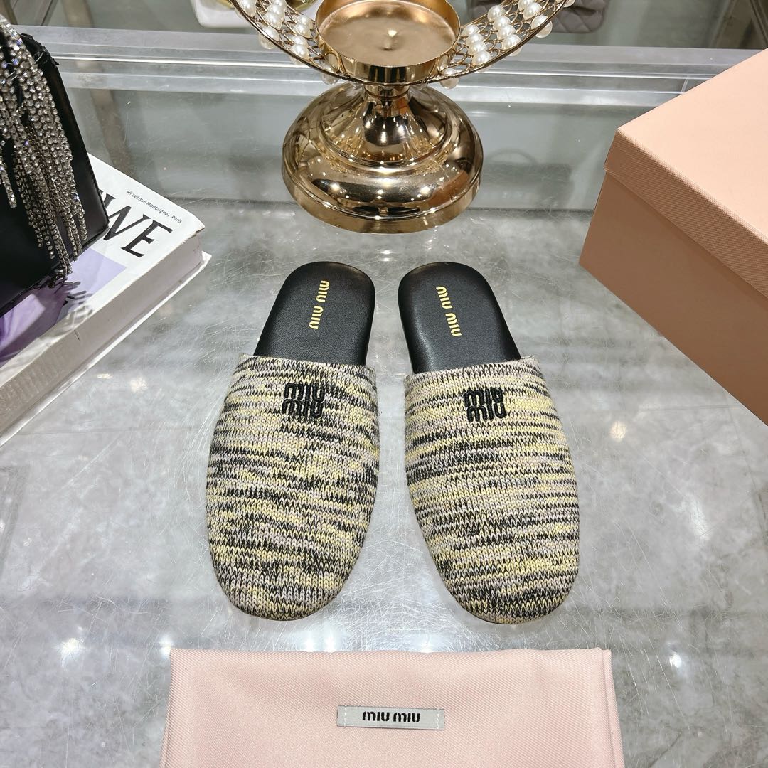 Miu Miu Wool slippers - DopestKickz