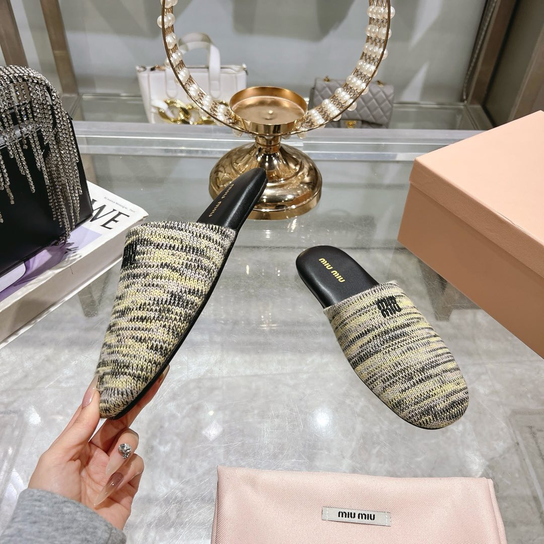 Miu Miu Wool slippers - DopestKickz