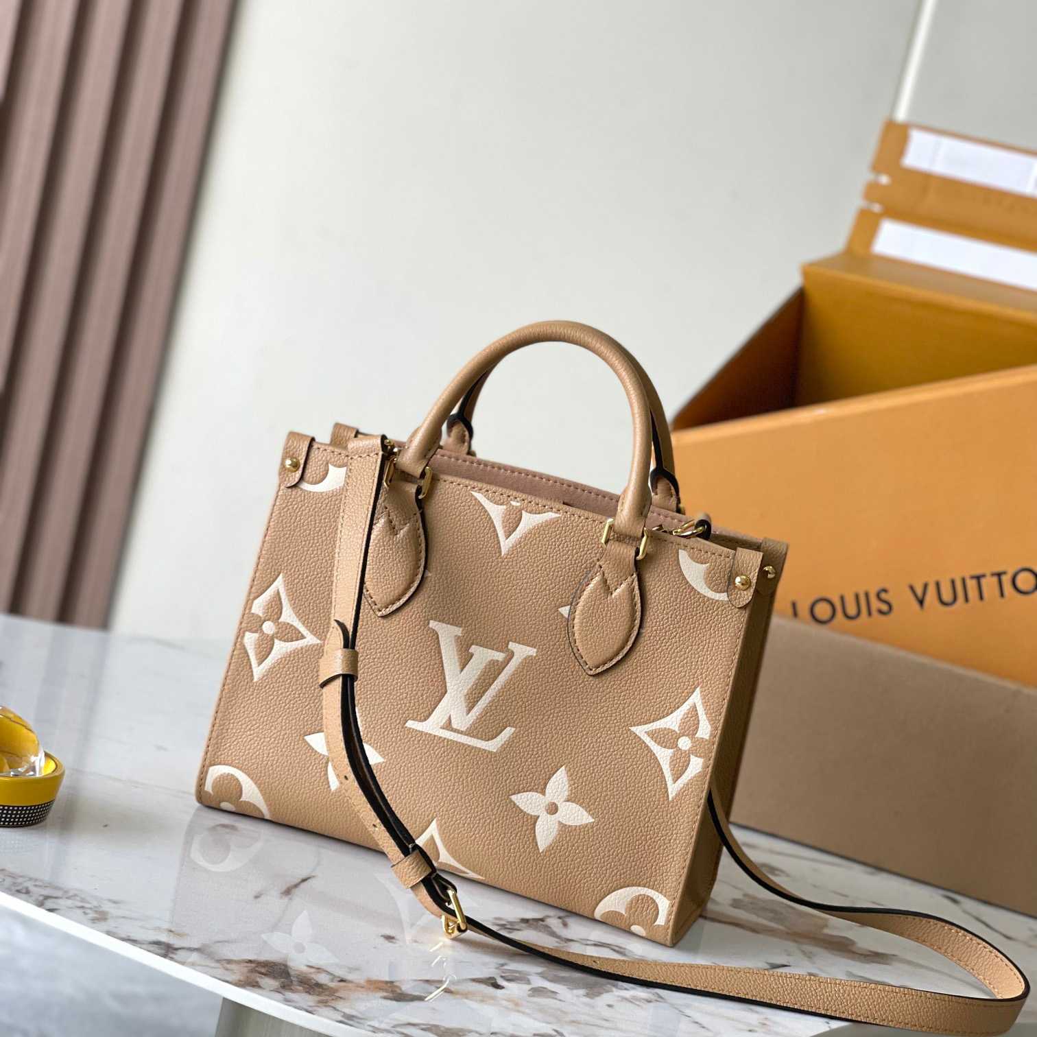 Louis Vuitton OnTheGo PM  M12513 - DopestKickz
