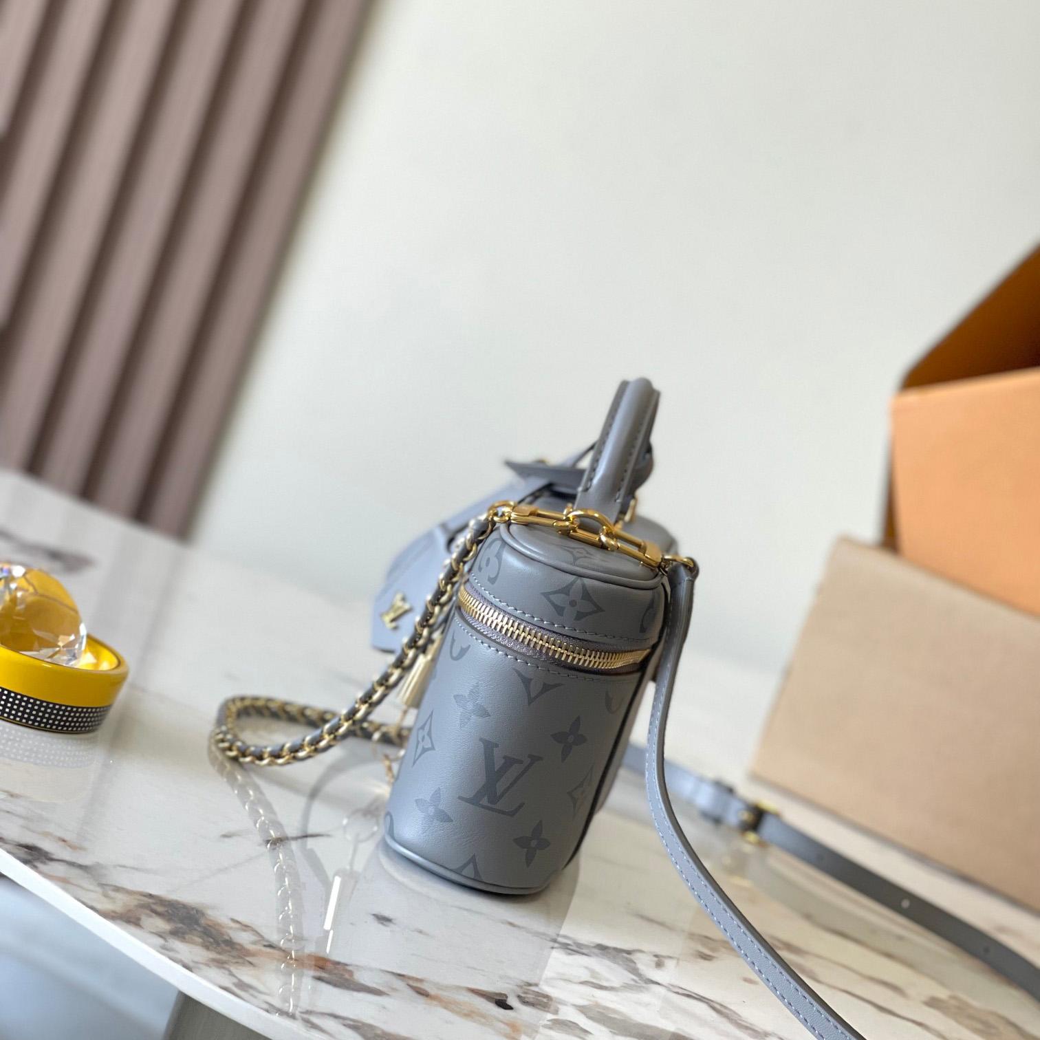 Louis Vuitton Vanity Chain Pouch    M12427 - DopestKickz