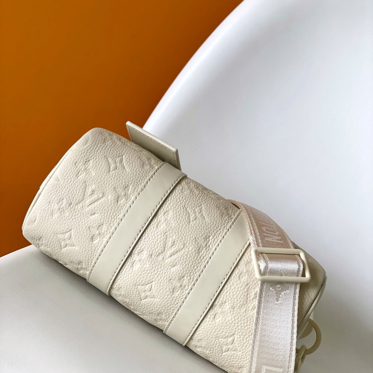 Louis Vuitton Keepall Bandoulière 25  M24434 - DopestKickz