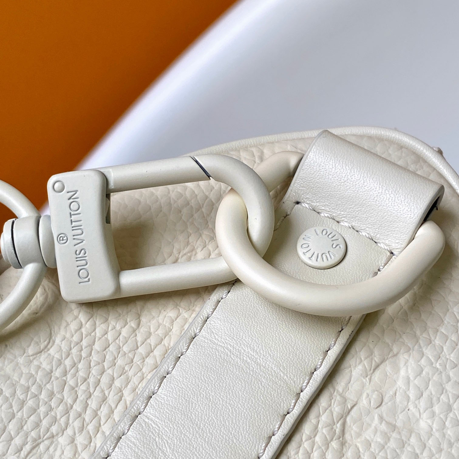 Louis Vuitton Keepall Bandoulière 25  M24434 - DopestKickz