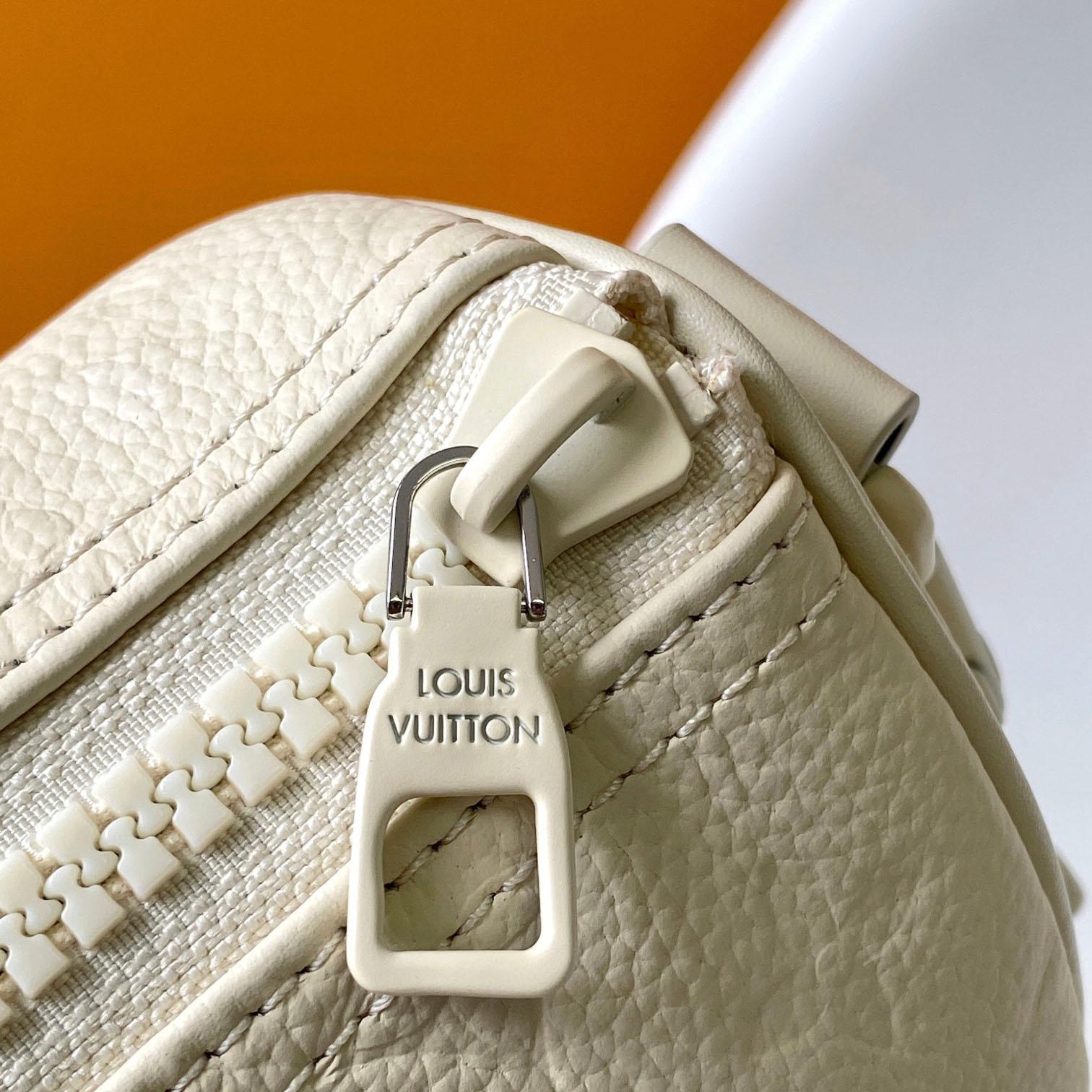 Louis Vuitton Keepall Bandoulière 25  M24434 - DopestKickz