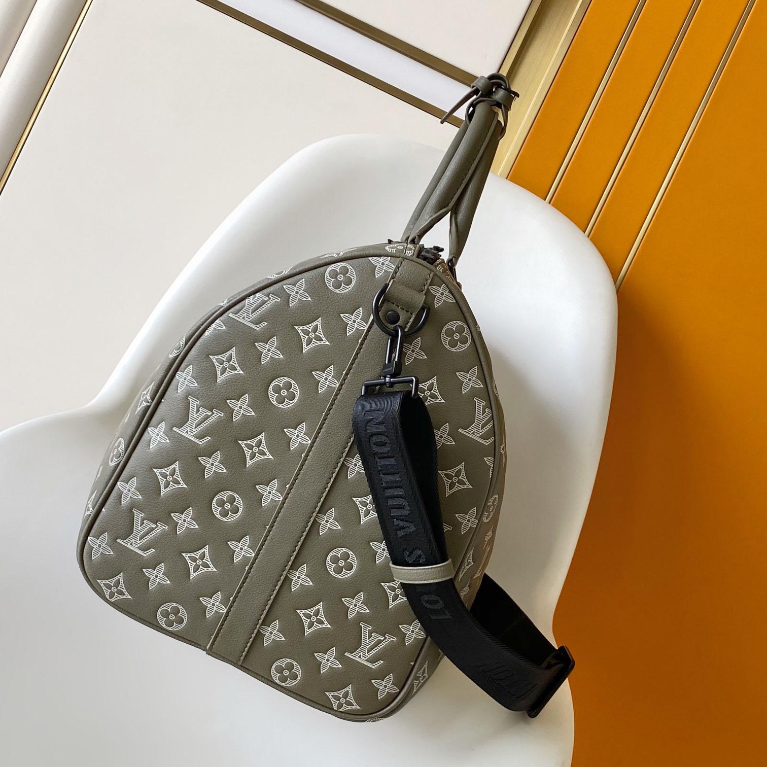 Louis Vuitton Keepall Bandoulière 50  M12504 - DopestKickz